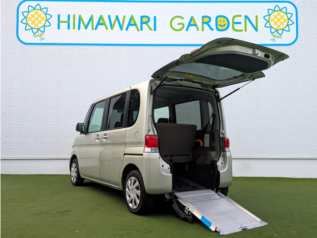タント  福祉車両/スロープ/車いす1台/4人乗り