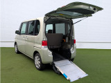タント  福祉車両/スロープ/車いす1台/4人乗り