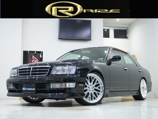 グロリア2.5 グランツーリスモ エクストラエディションブロアムフェイス サンルーフ ローダウン