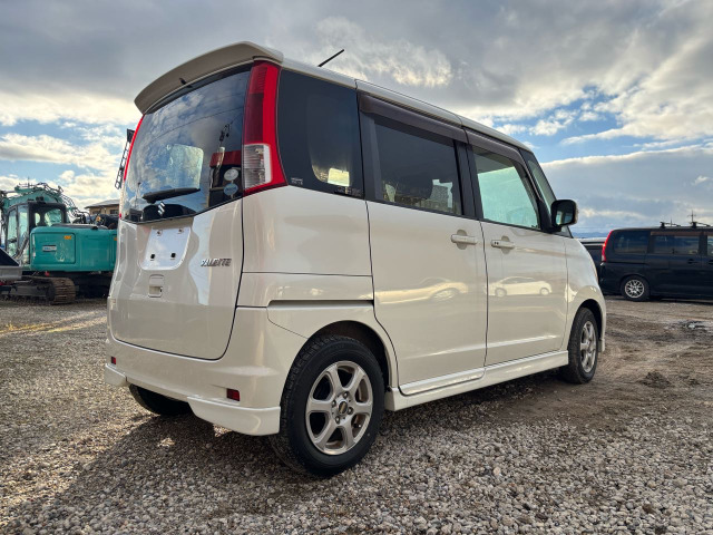 スズキ パレット XS の中古車詳細 (93,800km, パールホワイト, 愛知県