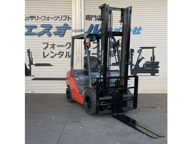 トヨタL&F エンジンフォークリフト 4.0M2.5tハイマストポジショナー