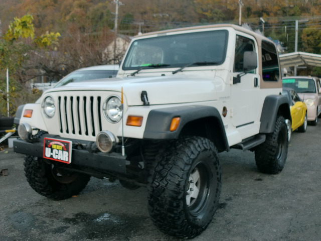 ラングラーアンリミテッド サハラ 4WD☆8ナンバー登録・放送宣伝車登録・4WD