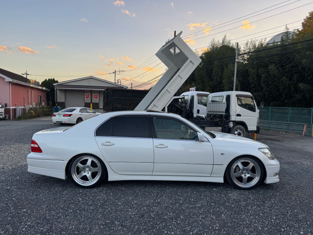 トヨタ セルシオ 4.3 A仕様 車高調 K-BREAKホイール の中古車詳細