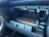輸入車の修理や整備は高いと思っている人は多いですが、純正品同等の社外品や良質中古部品を使う事により、ディーラーの半分以下での修理、整備も可能です。お気軽にご相談ください