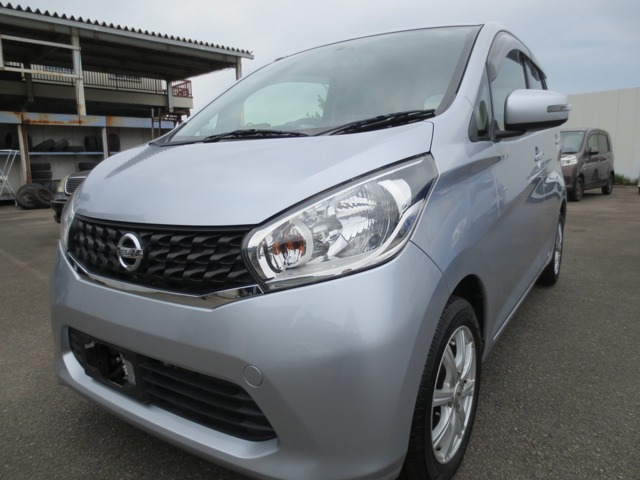 デイズ X 車検整備2年付・禁煙車・ドラレコ・ナビ