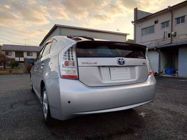 トヨタ プリウス 1.8 S ワンオーナー 禁煙車 サンルーフ の中古車詳細