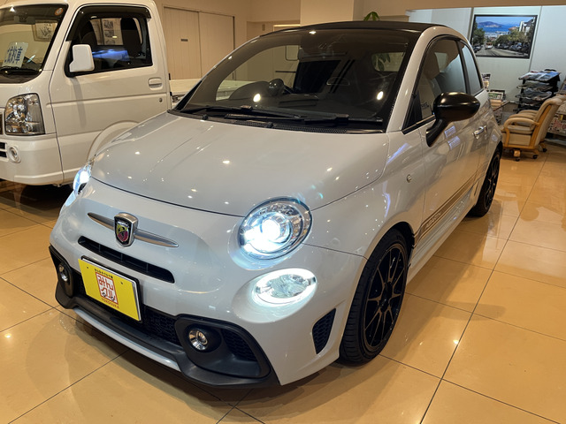 アバルト595CツーリズモナビTVBカメラ革シート社外17AW