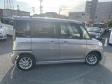 自動車保険もご相談ください。当店は三井住友海上、あいおいニッセイ同和損保の代理店です。保険担当が万一の際は連携を取って迅速にご対応致します。代車・レンタカーもご用意できますのでご安心ください。