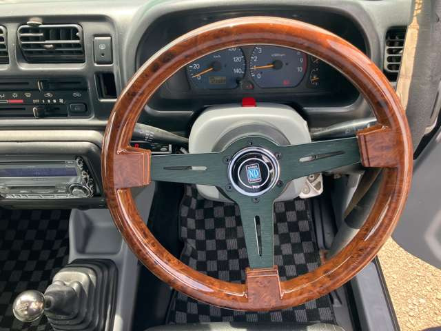 スズキ ジムニー XA 4WD 5速MT マッドブラック塗装リフトアップ の中古