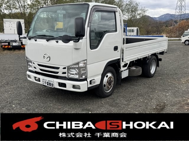 タイタン 平ボディ 積載2,000kg 4WD