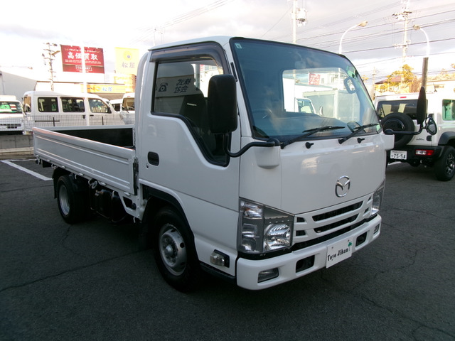 タイタン2t低床平ボディ 外装仕上げ済み