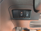 運転席にはシートヒーターが装備されてます。女性には人気のアイテムです♪