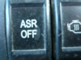 トラクションコントロールシステム(ASR)機能付☆使わない時は、オフにできます☆