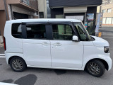 ★183号線沿い★当店は国道183号線沿いにございます!大通りに面しております!目の前にはバス停「西原」もございますので、お気軽にご来店ください(^^♪ニコニコレンタカーの看板が目印です!