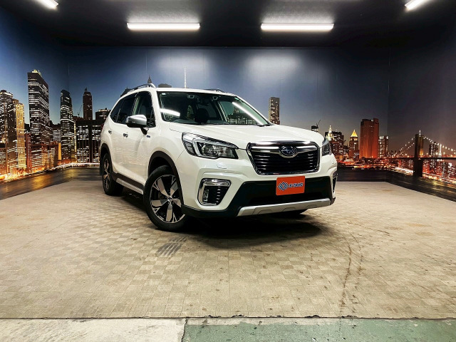 フォレスター 2.0 アドバンス 4WD 4WD ☆黒本革 ☆メーカーSDナビ