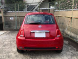 バックカメラ付きで車庫入れも安心♪