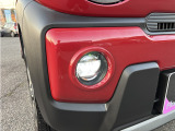 LEDヘッドライト、LEDフォグランプを装備しております。