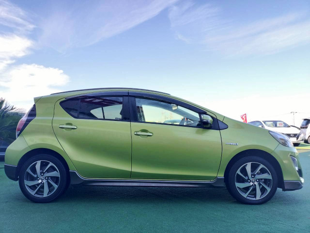 トヨタ アクア 1.5 X-URBAN PCS/純正ナビ/キーレス/LED の中古車詳細