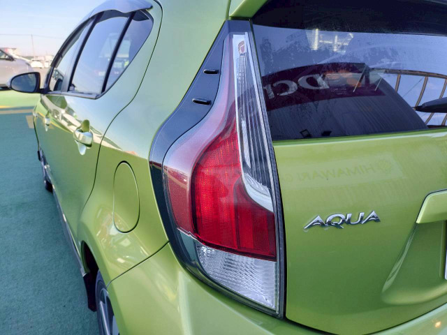 トヨタ アクア 1.5 X-URBAN PCS/純正ナビ/キーレス/LED の中古車詳細