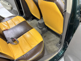 【試乗OK】お車の移動や手続きなどございますので、ご希望の際はご来店日時を前日までにご連絡ください。ナンバープレートの無い車の公道での試乗は、スタッフの運転となります。場内試乗は可能です。