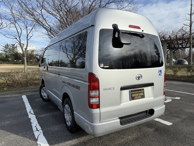 トヨタ ハイエースバン 2.5 DX ロング ディーゼル 4WD 福祉車両 車椅子