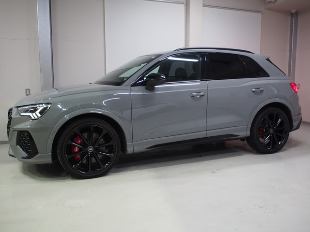 RS Q32.5 4WDブラックスタイリングPKG OP21AW