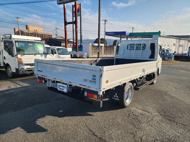 三菱ふそう キャンター 3t 全低床 ワイドロングボデー 5MT の中古車 三菱ふそう キャンター 3t 全低床 ワイドロングボデー 5MT の中古車