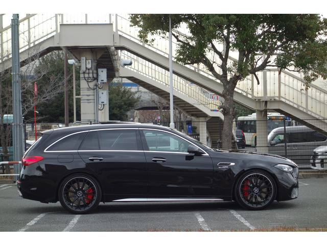 メルセデス・ベンツ Cクラスワゴン AMG C63 S E パフォーマンス 4WD