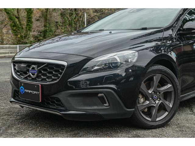 ボルボ V40クロスカントリー T5 4WD AWD 四駆 純正ナビ バックカメラ