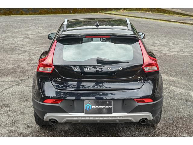 ボルボ V40クロスカントリー T5 4WD AWD 四駆 純正ナビ バックカメラ