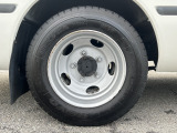 215/70R17.5 2019年製 6部山位