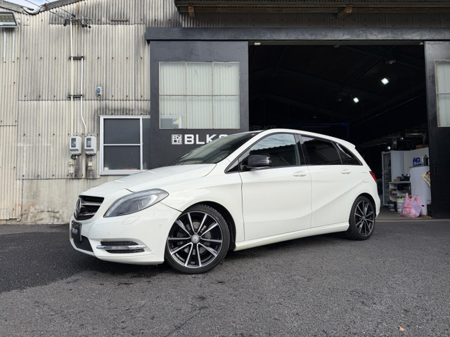 BクラスB180 ブルーエフィシェンシー スポーツナイトパッケージコンパクトで使いやすいBクラス!