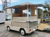 NT100クリッパー  キッチンカー カスタム車 BOX新品