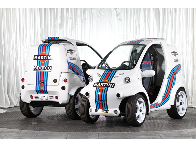 コムス 街で視線を独り占めするミニ・モンスター