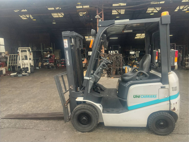 三菱ロジスネクスト エンジンフォークリフト FD15T14 小型特殊