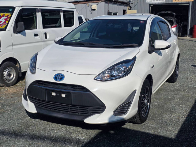 アクア 1.5 S バックカメラ オートリトラミラー