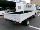 タイタン  1.5t低床平ボディ 外装仕上げ済み
