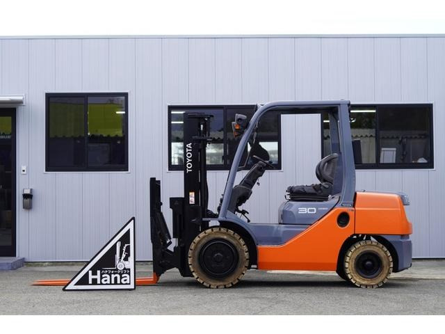 トヨタL&F エンジンフォークリフト 16884