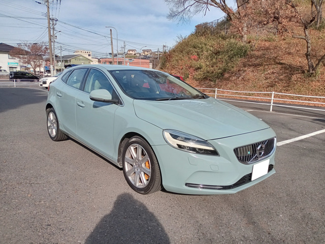 V40D4 インスクリプション ディーゼル本革 Bカメラ ETC 17インチAW