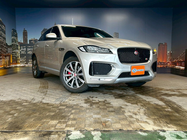 FペイスS 3.0L P380 4WD禁煙車 サンルーフ 黒ハーフレザー