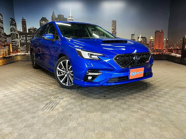 レヴォーグ 純正ナビ 本革赤シート レーダークルーズ