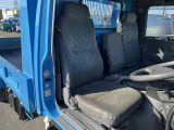車内シート、一部切れ箇所有り。