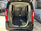 後席を格納すると、これだけの広さが!シーンに合わせたシートアレンジで、大きな荷物も積むことが出来ます♪