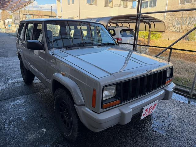 チェロキーリミテッド 4WD