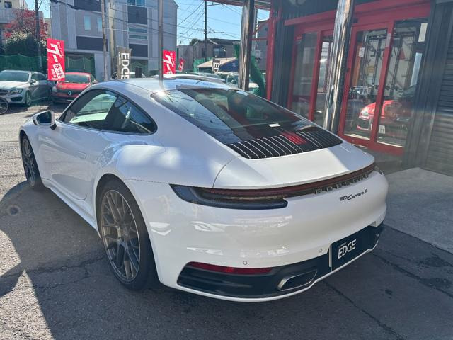 ポルシェ 911 カレラ4 スポーツクロノPKG/ツインターボ の中古車詳細