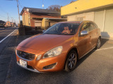 【中古車情報】ボルボ V60 T6 AWD 4WD 4WD T6 サンルーフ付き の中古車詳細（走行距離：14.1万km、カラー：オレンジ、販売地域：東京都町田市野津田町）