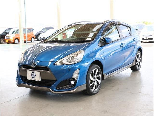 トヨタ アクア X-URBAN LED・フォグ・ソナー・Sヒーター・9型ナビ の