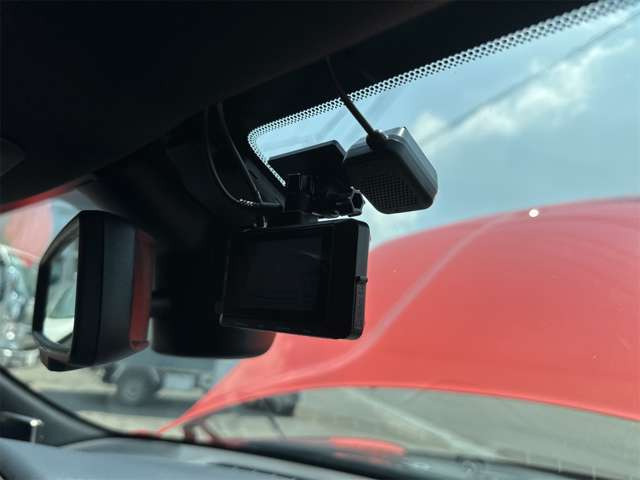 ダッジ チャレンジャー R/T の中古車詳細 (20,000km, ゴーマンゴー