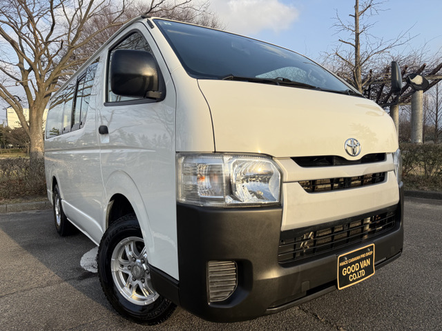 トヨタ ハイエースバン 3.0 DX ロング ディーゼル 4WD 9人乗り ナビ TV