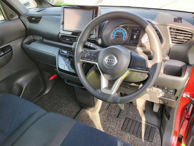 日産 ルークス ハイウェイスターX 衝突軽減/全方位カメラ/大型ナビ/電